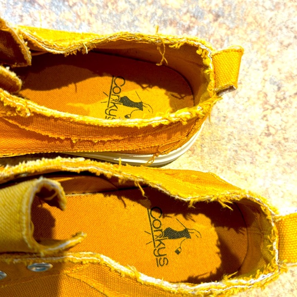 Corky’s Golden Yellow Canvas Sneakers women size 9 - Picture 4 of 5